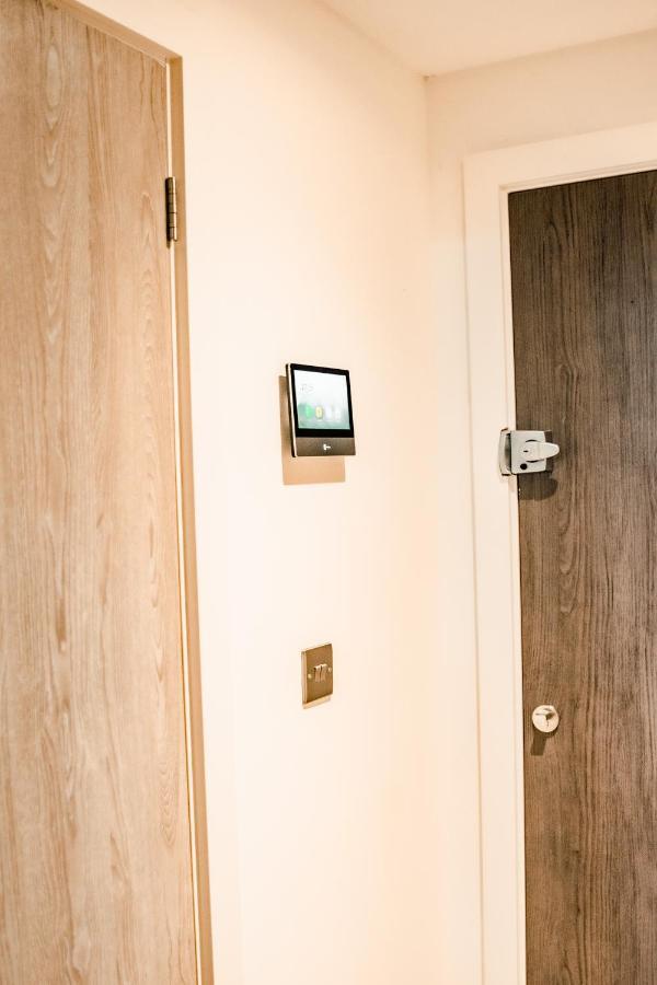 Bv Cosy Basement Apartment At Conditioning House Bradford  Dış mekan fotoğraf