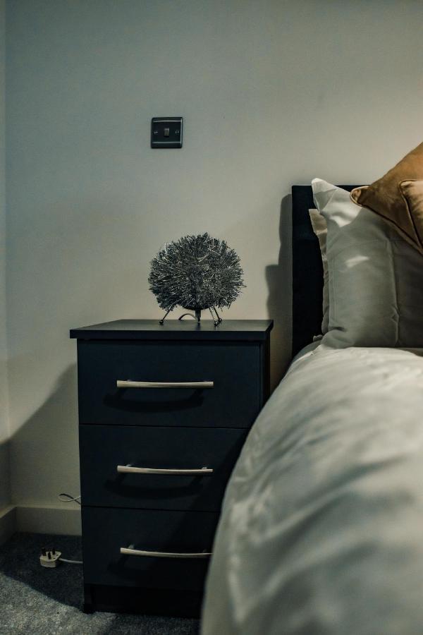 Bv Cosy Basement Apartment At Conditioning House Bradford  Dış mekan fotoğraf