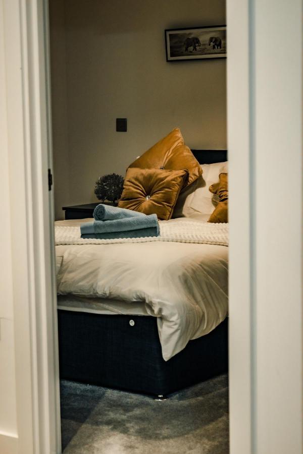 Bv Cosy Basement Apartment At Conditioning House Bradford  Dış mekan fotoğraf